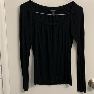 Black long-sleeved shirt